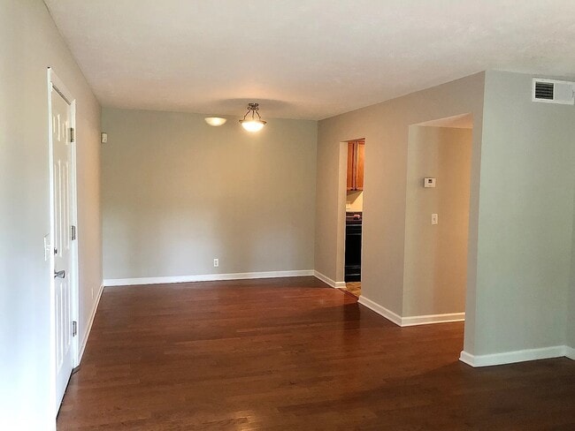 Building Photo - 420 Elysian Fields Rd Unit A17