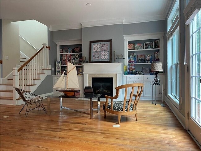 Photo - 1581 Mosaic Way
