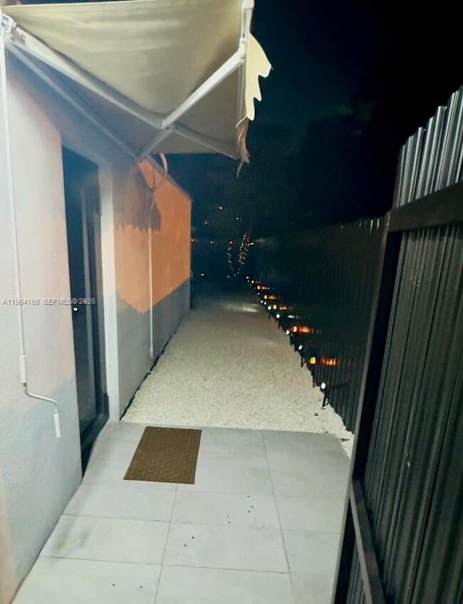 Photo - 610 NW 111th St Unidad 1