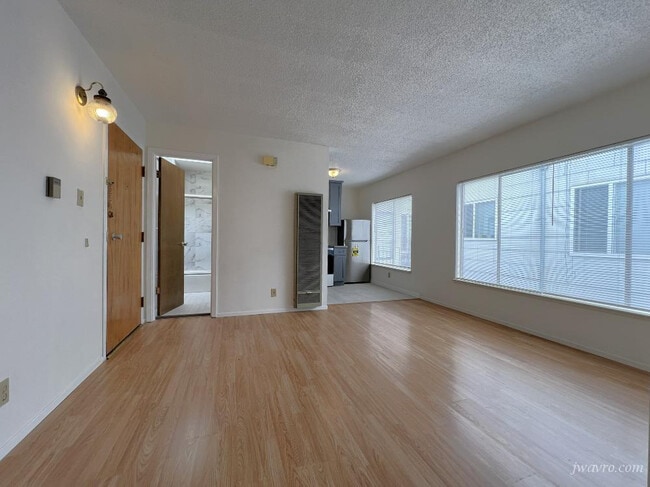 Photo - 1257 10th Ave Unit 5