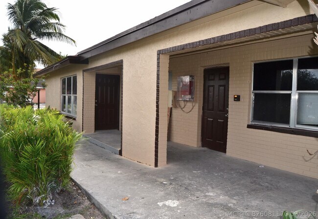 5631 NW 27th Ct Unidad 5631