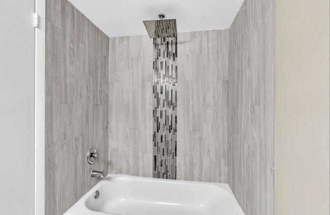 Photo - 2701 Riverside Dr