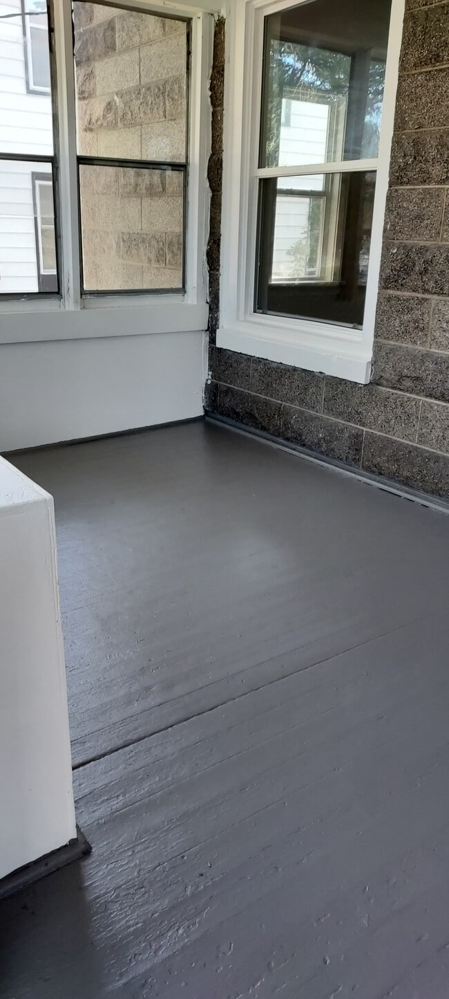 Photo - 1535 West St