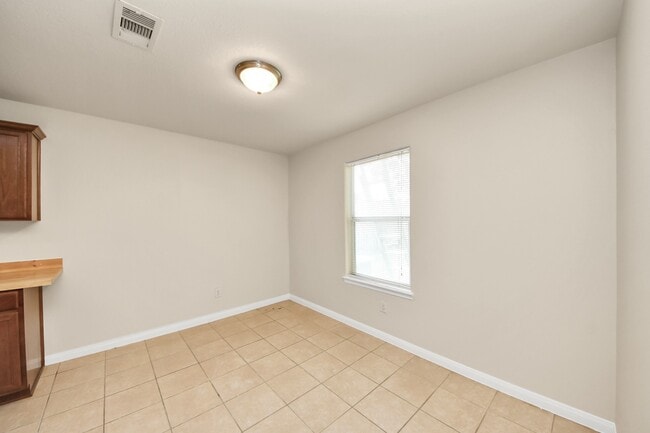Building Photo - 26914 Springflight Ln Rental