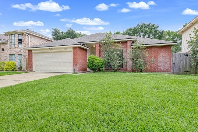 Photo - 7722 Covington Dr