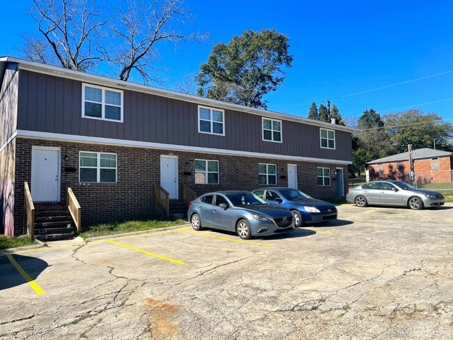 Building Photo - 458 Daffodil St Rental