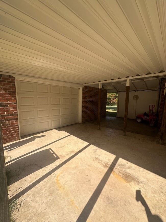 Photo - 16881 Beau Kay Dr.