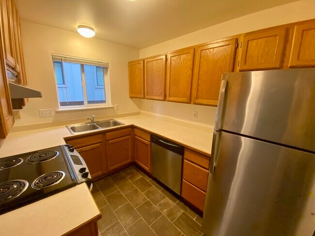 Photo - 3659 22nd Ave W