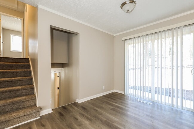 Photo - 5779 Deerfield Trail