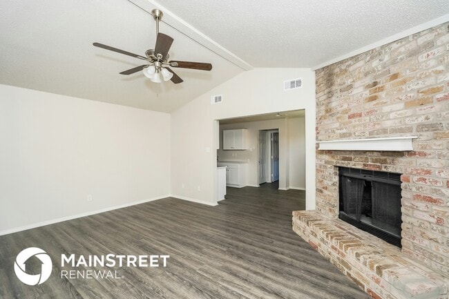 Photo - 2336 Markland St