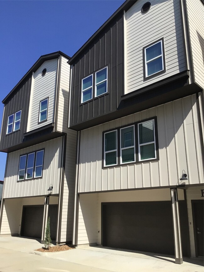 Photo - 2109 Marnel Rd Unidad F Rental