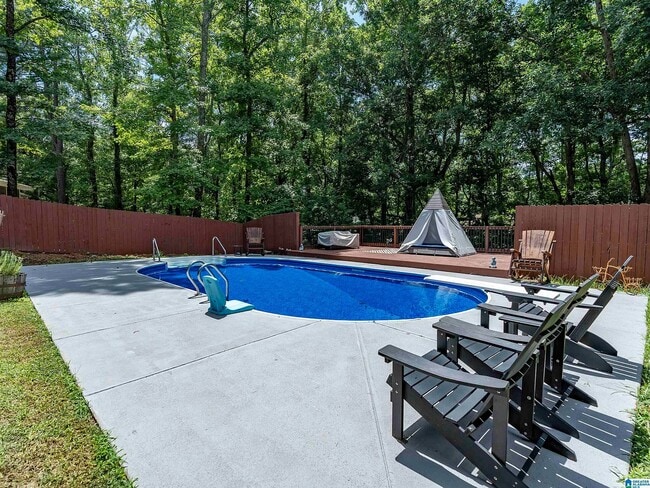 Photo - 2614 Royal Cir