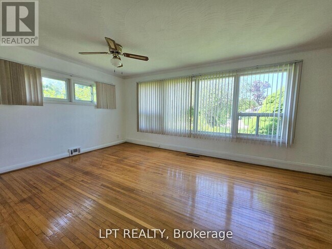 Photo - 71 Deerfield Rd