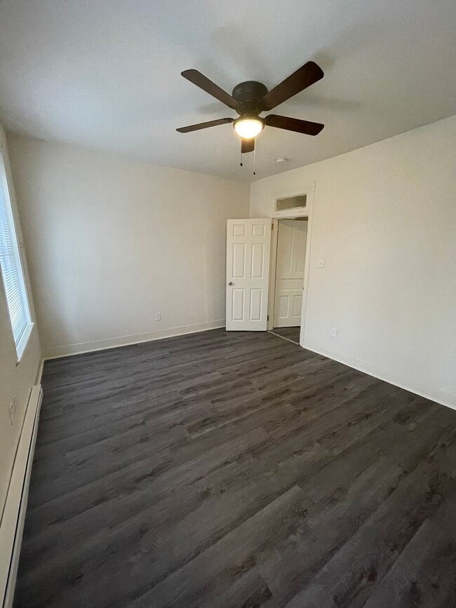 5122 Arch St Unit 3