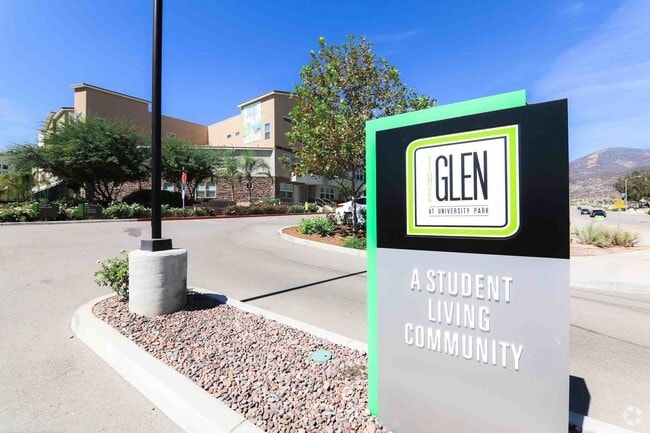Building Photo - The Glen Rental