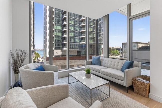 Photo - 133 Seaport Blvd Unit 510