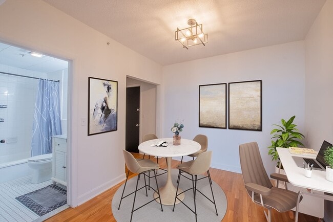 Photo - 285 Lynn Shore Dr Unit 710