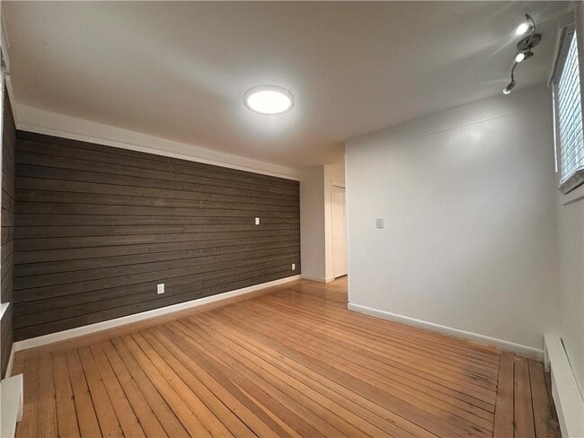 Photo - 31 Ceres St Unit 1