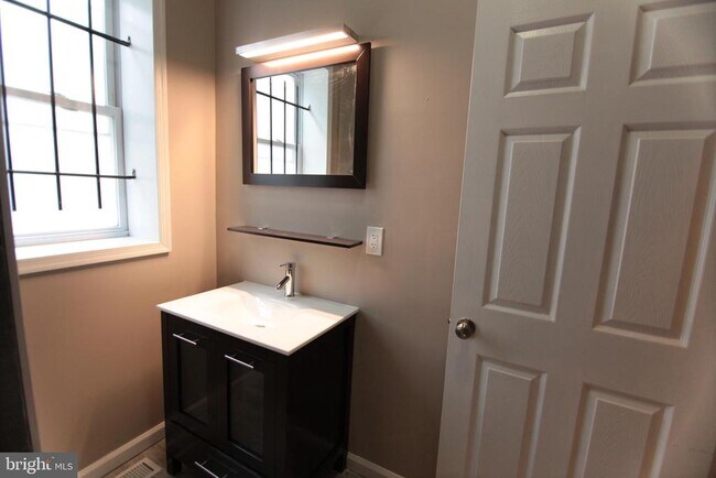 Photo - 1908 N 17th St