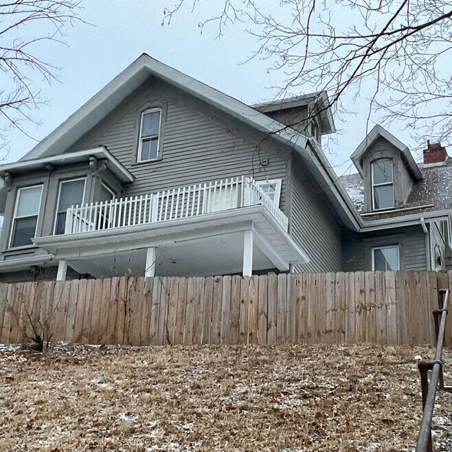 1111 15th St