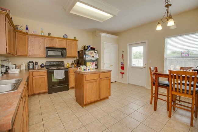 Photo - 7534 Angelwing Dr