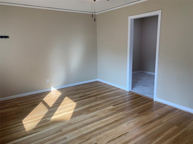 Photo - 307 Avondale St Unit 1.5