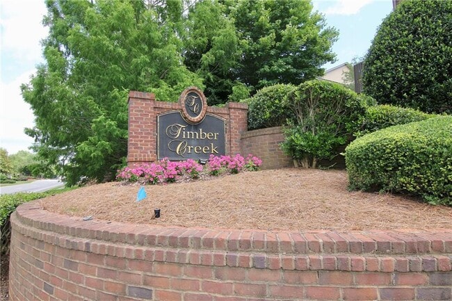 Building Photo - 1660 Jardin Ct