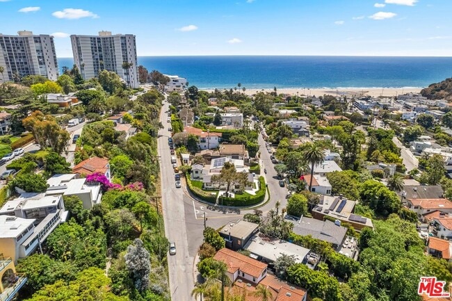 Photo - 266 Mabery Rd