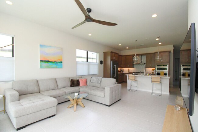 Photo - ***ANNUAL FURNISHED OR UNFURNISHED***AVAIL...