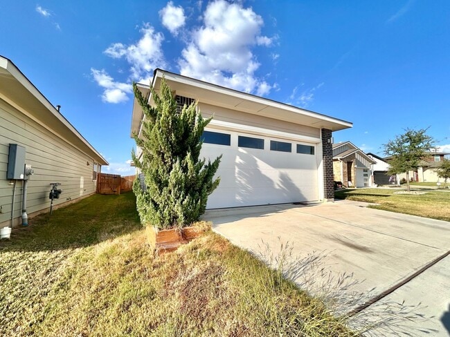 Photo - Spacious 4/BR 3/BA Home with Modern Upgrades