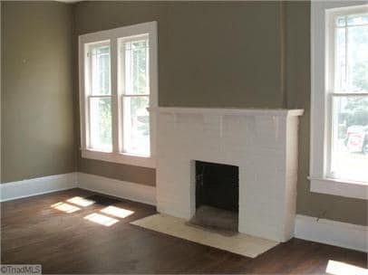 Building Photo - 603 Miller St