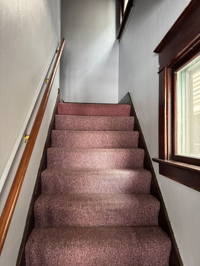 Photo - 1245 W 9th St Unit 1245 W 9th St - 2nd Fl