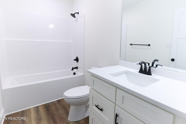 Photo - Maryville 37801 - New Construction, 5 bedroom, 2 bath home - Contact Adam Sharp (865) 254-0980