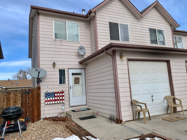 Building Photo - 1445 6th St Unit A