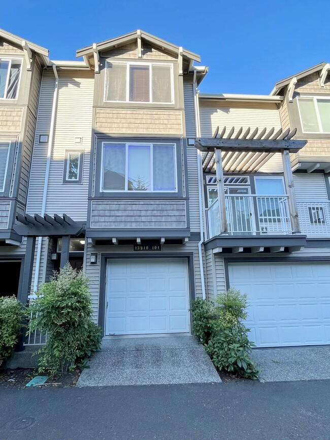 Building Photo - 13940 SW Scholls Ferry Rd Unit 104 Rental