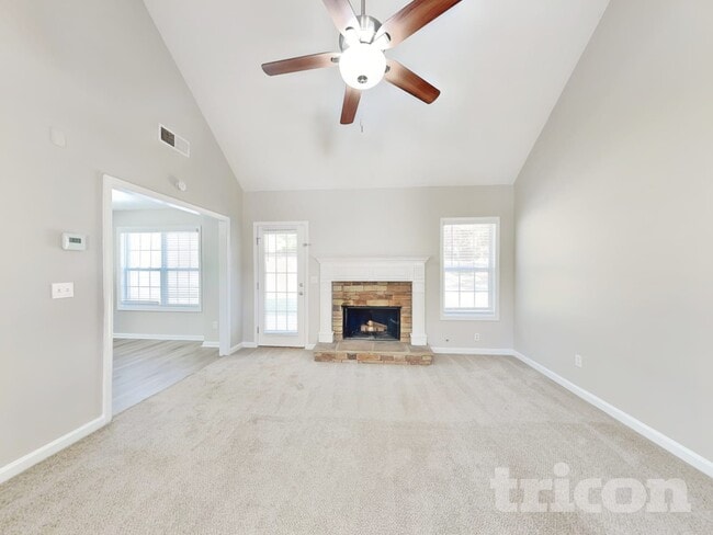 Photo - 210 Shenandoah Dr