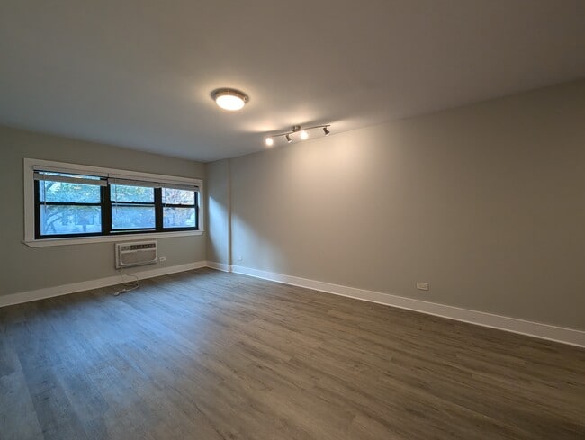 Photo - 1437 N Dearborn St Unit 1435-2A