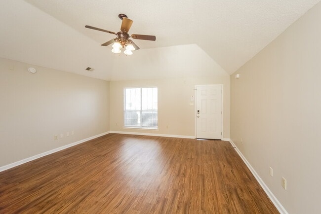 Photo - 7203 Fox Creek Dr