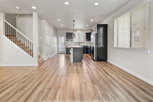 Photo - Beautiful Villebois Home - 3 Bedrooms + Bonus Room!