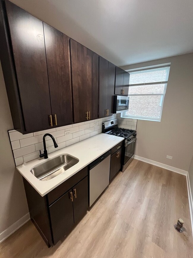 Photo - Mozart Unit 4024-2B