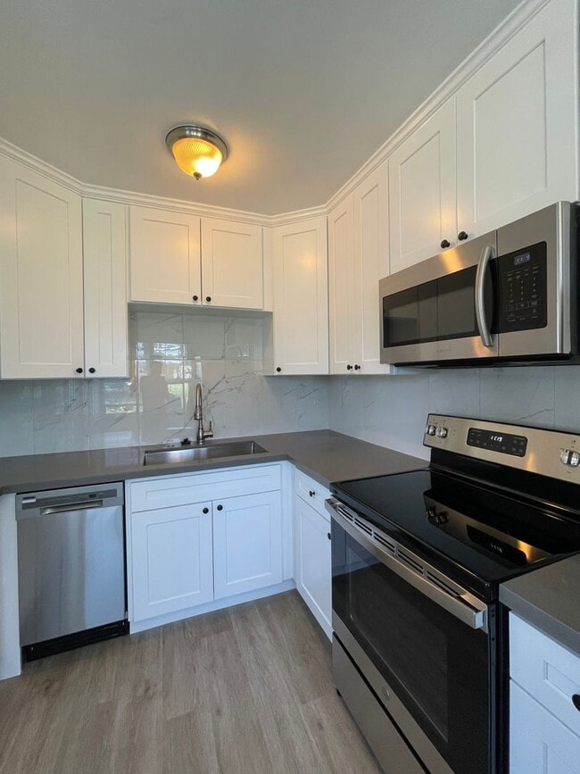 Photo - RENOVATED BALLARD 3 BED, 2 BATH DUPLEX UNI...