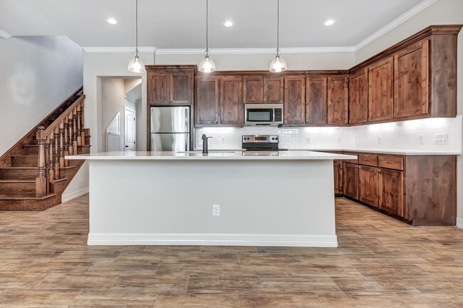 311 Fairway Dr