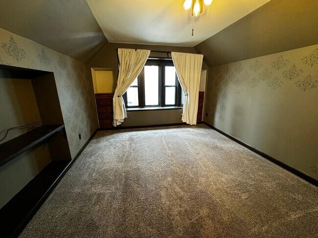 Photo - 9222 35th Ave SW