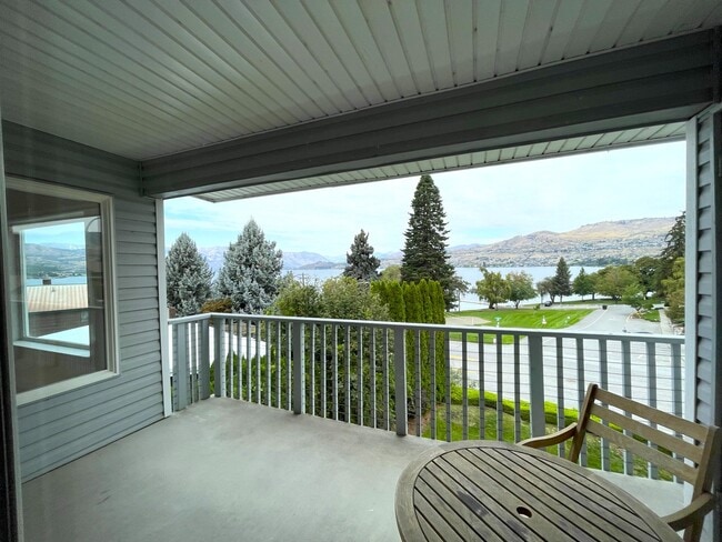 Photo - 2307 W Woodin Ave