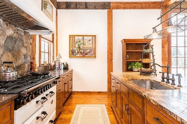 Photo - 121 Marrett Rd