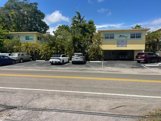 Photo - 1525 SE 15th St Unit 2