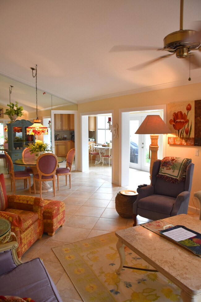 Photo - 11 Ironwood Way N