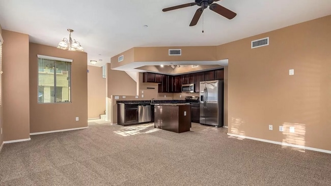 Building Photo - 900 S 94th St Unit #1175 Rental