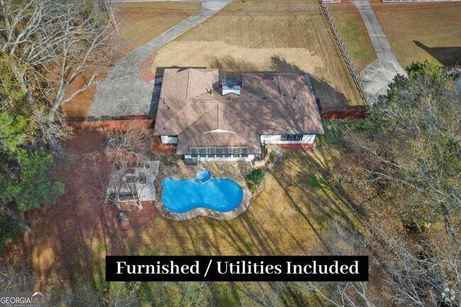 Building Photo - 558 Kenwood Rd Rental
