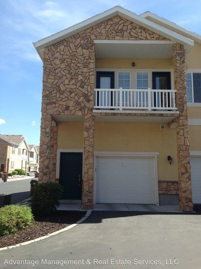 Building Photo - 1174 S. Meadow Fork Rd. 6 Unit Master Rental